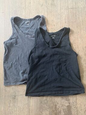 Universal Threads 2-Pack Cotton Tank Tops in Black and Charcoal